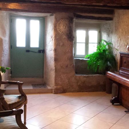 La Maison De Chloe Senouillac Bagian luar foto