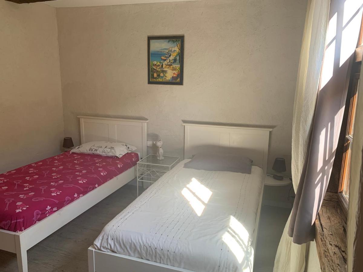 La Maison De Chloe Senouillac Bagian luar foto