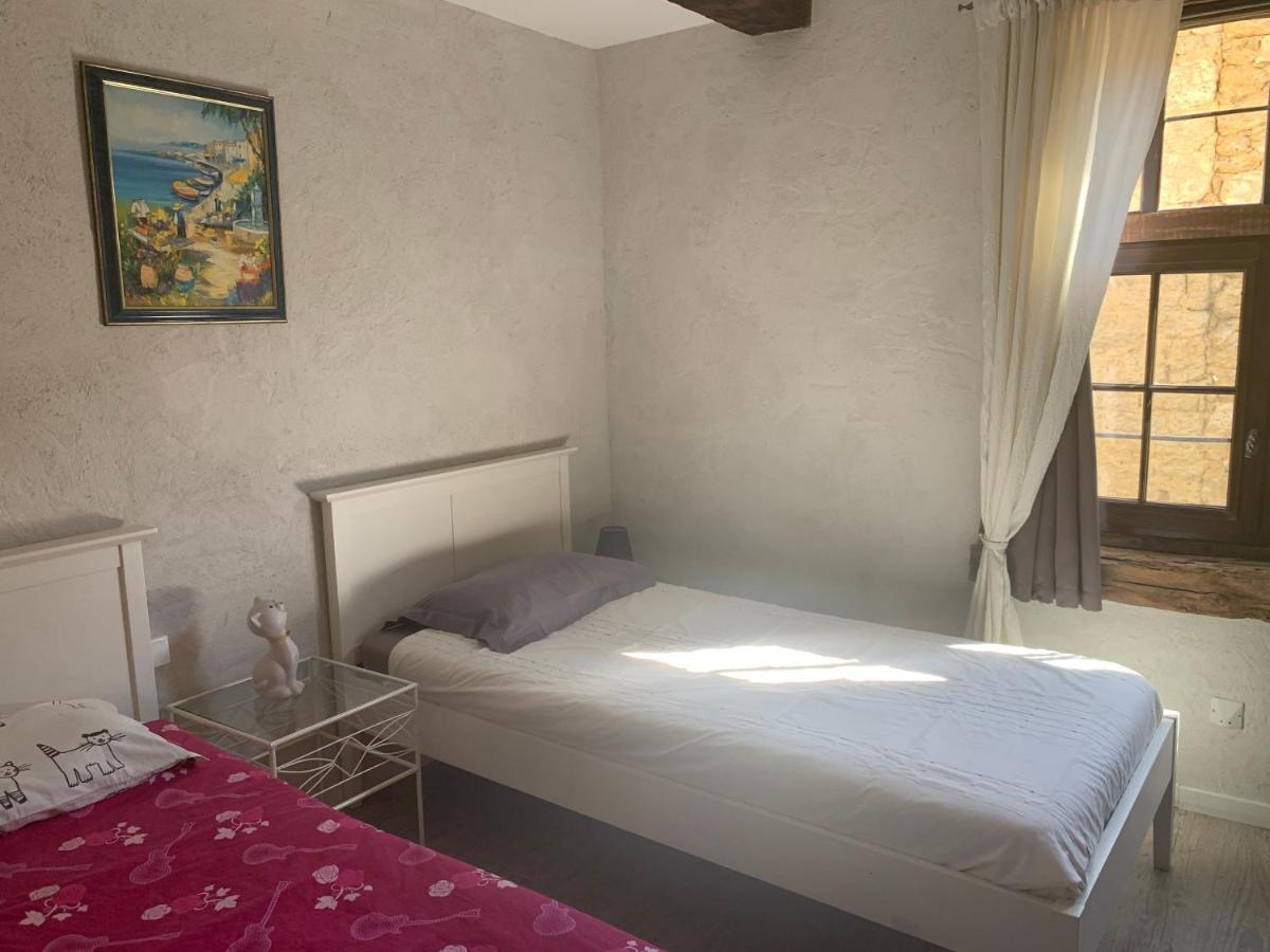 La Maison De Chloe Senouillac Bagian luar foto